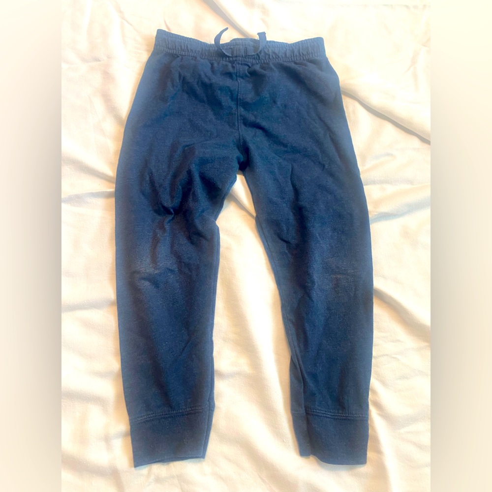Thin sweat pants for boys size 5.